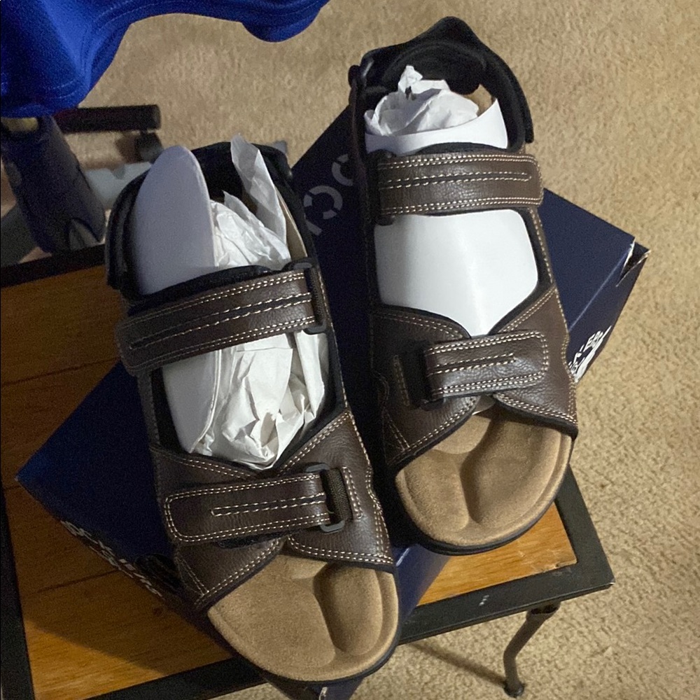 Dockers Brown Sandals Stylish Flip-Flops 11M